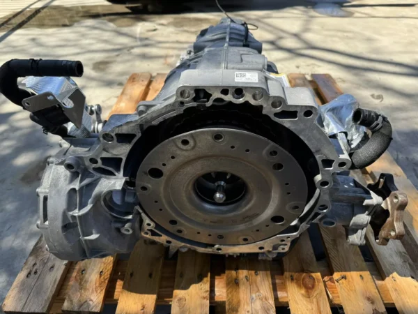 2022 Audi SQ8 Lamborghini URUS Porsche Cayenne Turbo Transmission Gearbox - Image 5