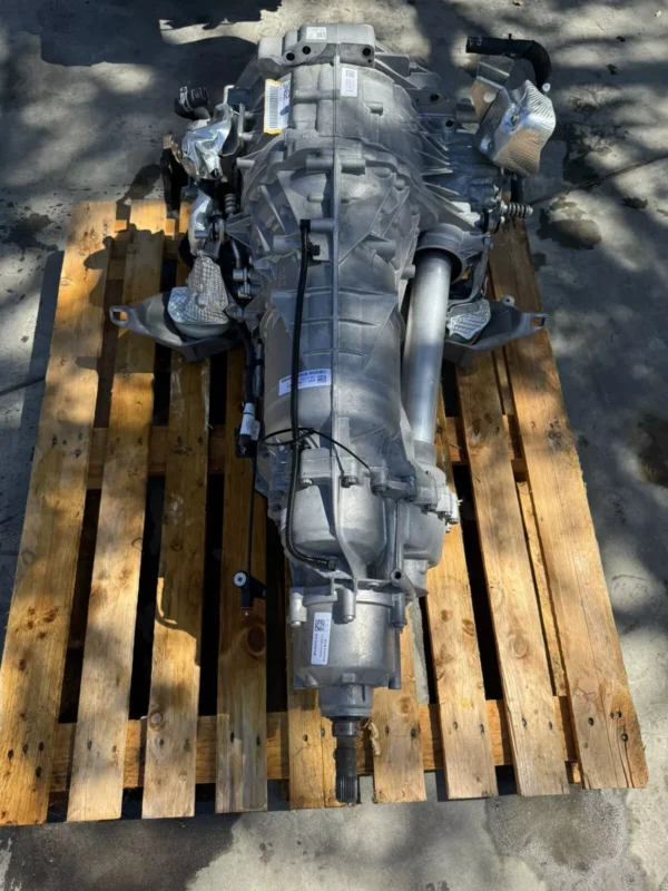 2022 Audi SQ8 Lamborghini URUS Porsche Cayenne Turbo Transmission Gearbox - Image 3