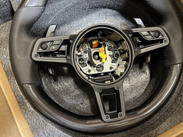 Carbon fiber steering wheel fit for 2015-2021 Porsche Cayenne Macan 911 718 - Image 3