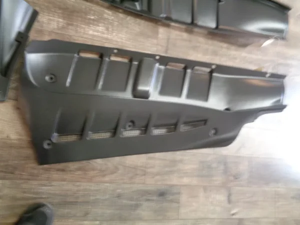Ferrari 430 Challenge - Set Of Carbon Fiber Engine Shield Panels - P/N 69332500 - Image 6