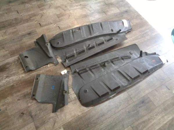 Ferrari 430 Challenge - Set Of Carbon Fiber Engine Shield Panels - P/N 69332500 - Image 2