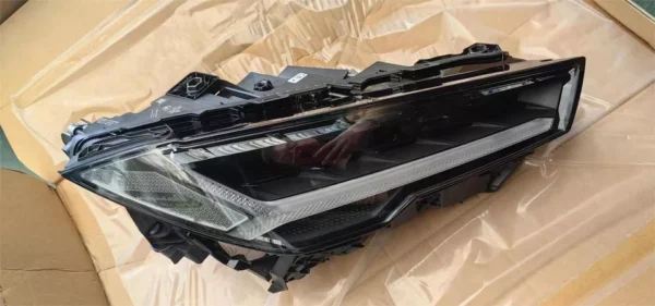 Lamborghini bison LED left & Right headlights 2018-2021 4ML941035C / 36C - Image 7