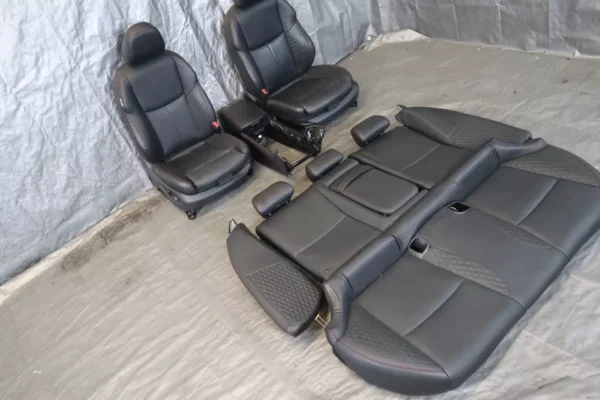 18-23 INFINITI Q50 RED SPORT 400 3.0T OEM BLACK LEATHER RED STITCH SEATS CONSOLE - Image 3