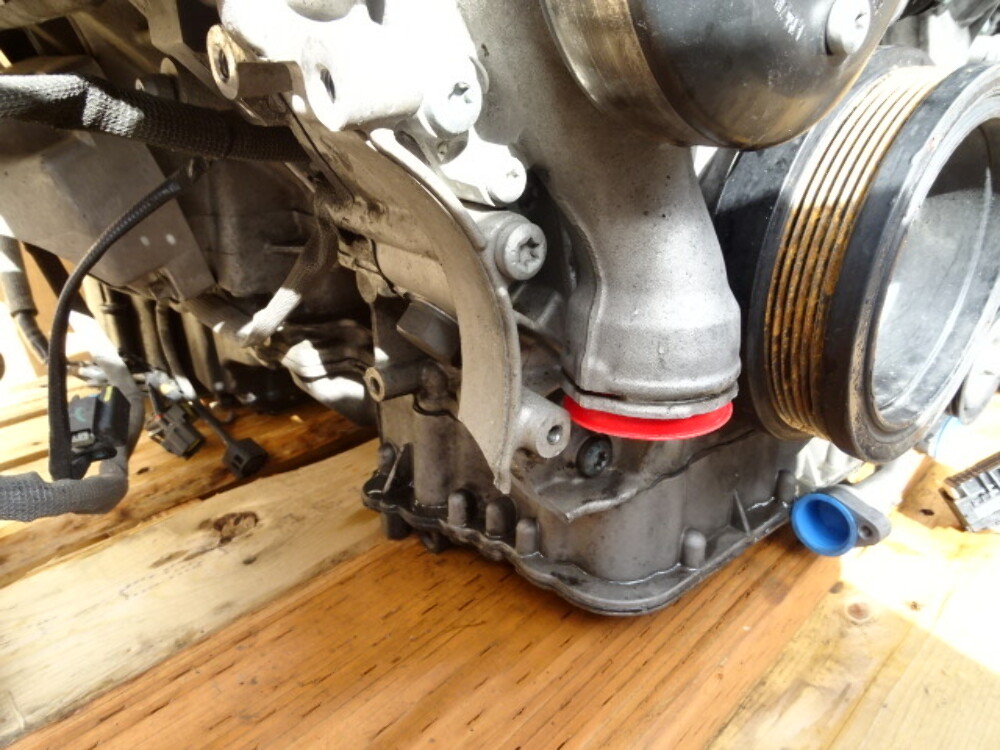 Mercedes-Benz C63 AMG 6.3L V8 Engine - Image 9