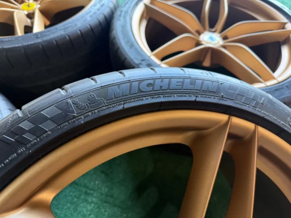 Ferrari 488 Wheels OEM GTB OEM Factory 458 Tires Factory Gold Rare - Image 7