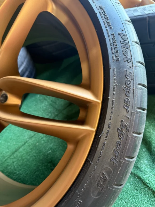 Ferrari 488 Wheels OEM GTB OEM Factory 458 Tires Factory Gold Rare - Image 5