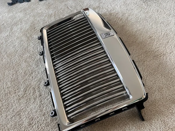 Rolls-Royce Cullinan Grill Front Radiator Grille Genuine OEM Rare - Image 8
