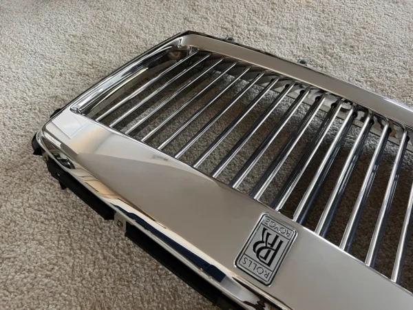 Rolls-Royce Cullinan Grill Front Radiator Grille Genuine OEM Rare - Image 7