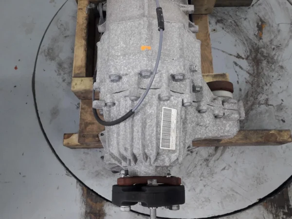 MASERATI LEVANTE Gearbox 2017-2023 275 3.0L 8 Speed Automatic 0670038072 - Image 7