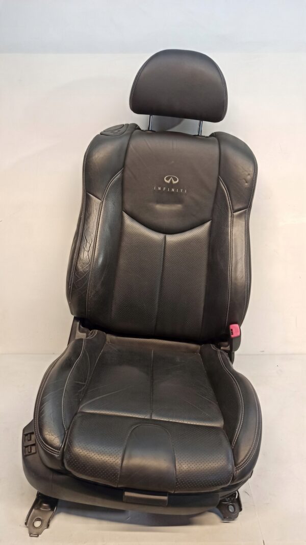 INFINITI G37 RHD  seats - Image 5