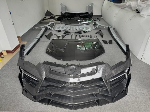 Lamborghini urus 3rd generation m-style dry carbon body kit