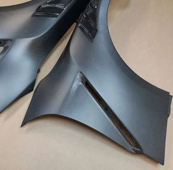 Nissan Gtr fenders - Image 2