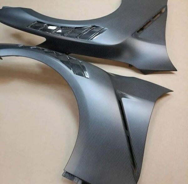 Nissan Gtr fenders - Image 9