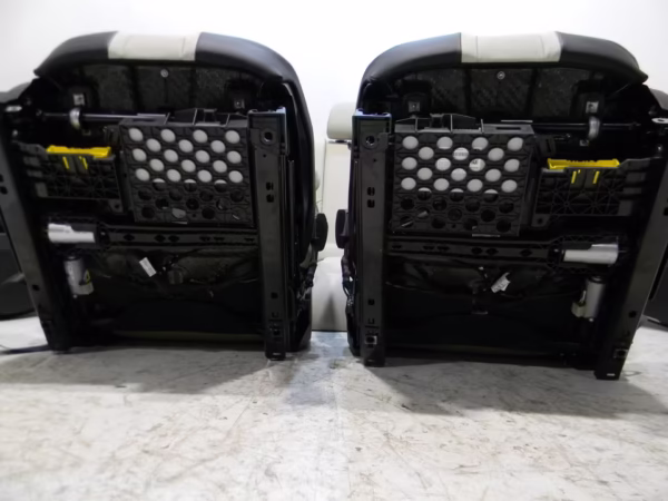 BMW M3 G80 G81 seats M-Carbon bucket seats interior leather - Image 3