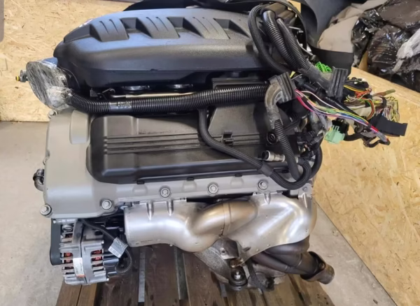 BMW M3 E92 E93 E90 ENGINE V8 4.0 420PS S65B40A ENGINE COMPLETE - Image 7