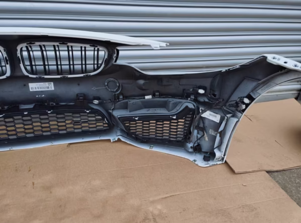 BMW M4 F82 LCI front package bumper headlights bonnet A96 - Image 7