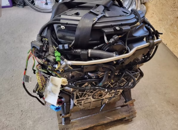 BMW M3 E92 E93 E90 ENGINE V8 4.0 420PS S65B40A ENGINE COMPLETE - Image 6