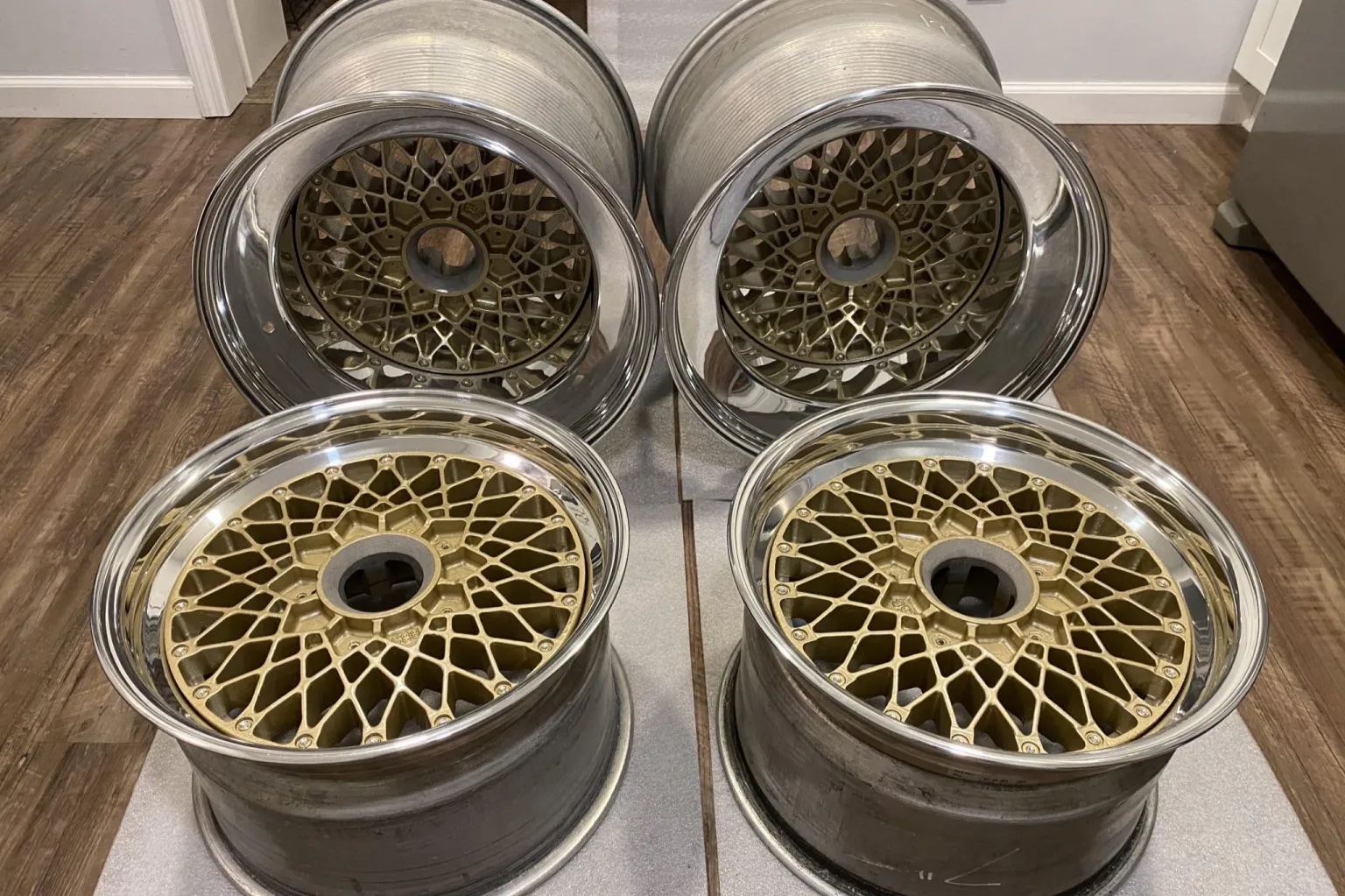16″ and 19″ BBS E56 Center-Lock Wheels for Porsche 935