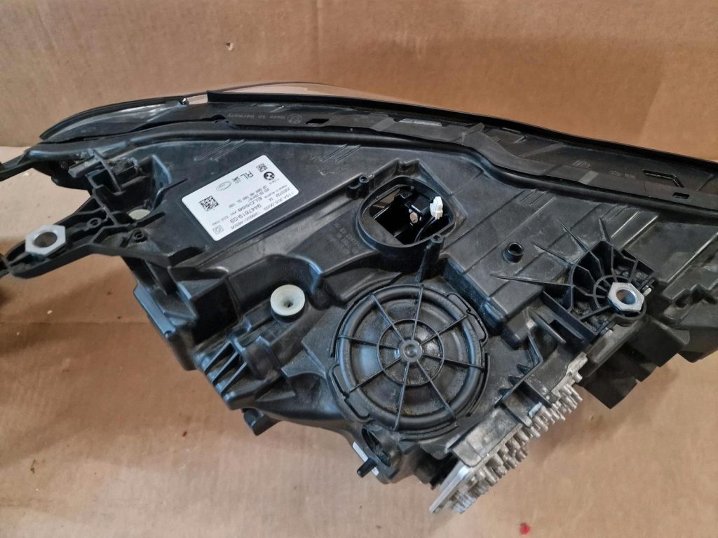 BMW G11 LCI Full LED Headlights - Image 2