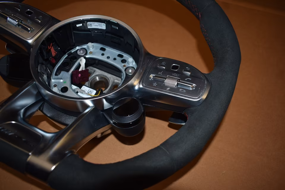 Genuine Mercedes AMG Performance Steering Wheel Driver Unit a0004608813 - Image 4