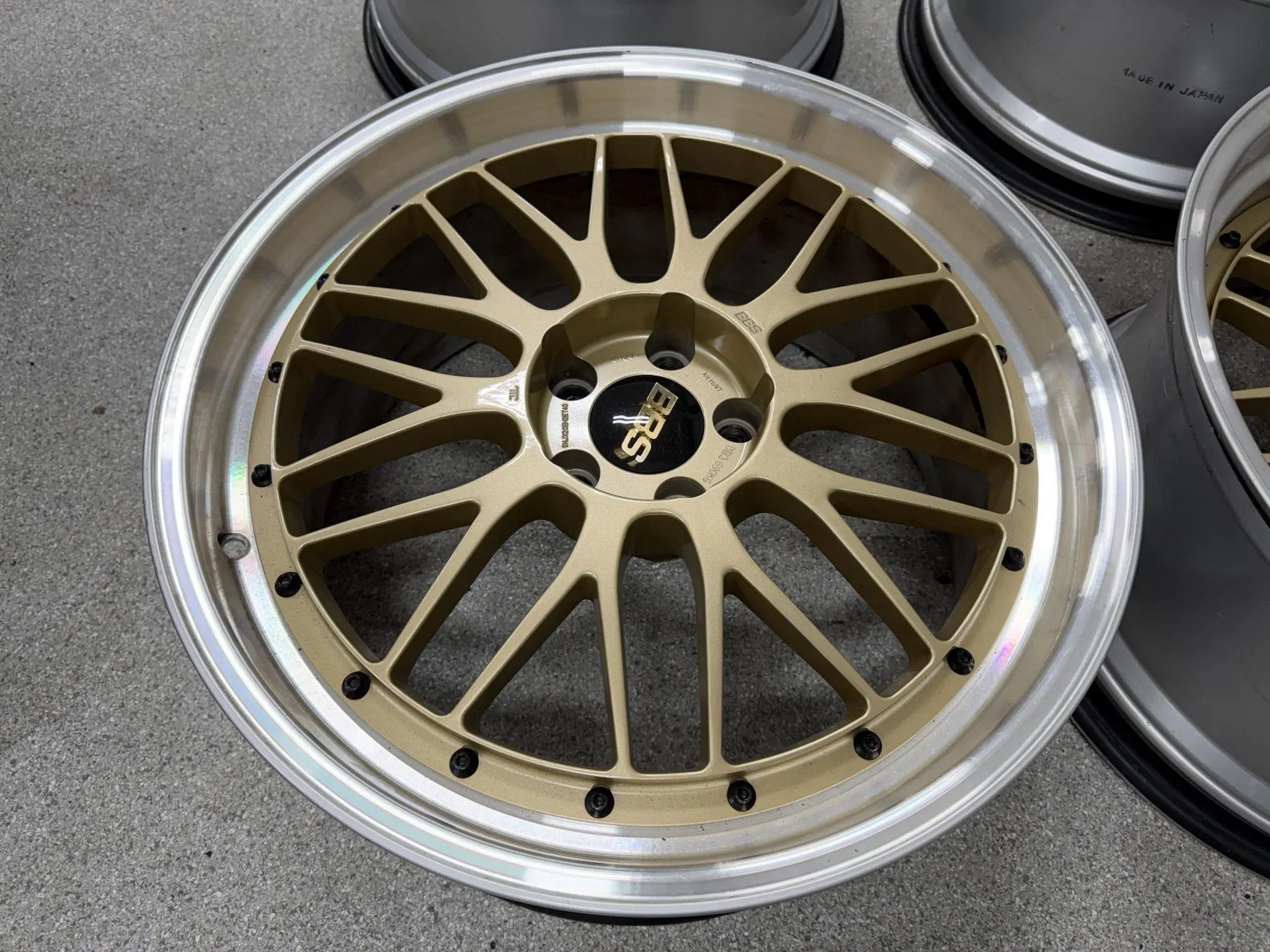 20×9.5″ and 20×10.5″ BBS LM Wheels for R35 GT-R - Image 10