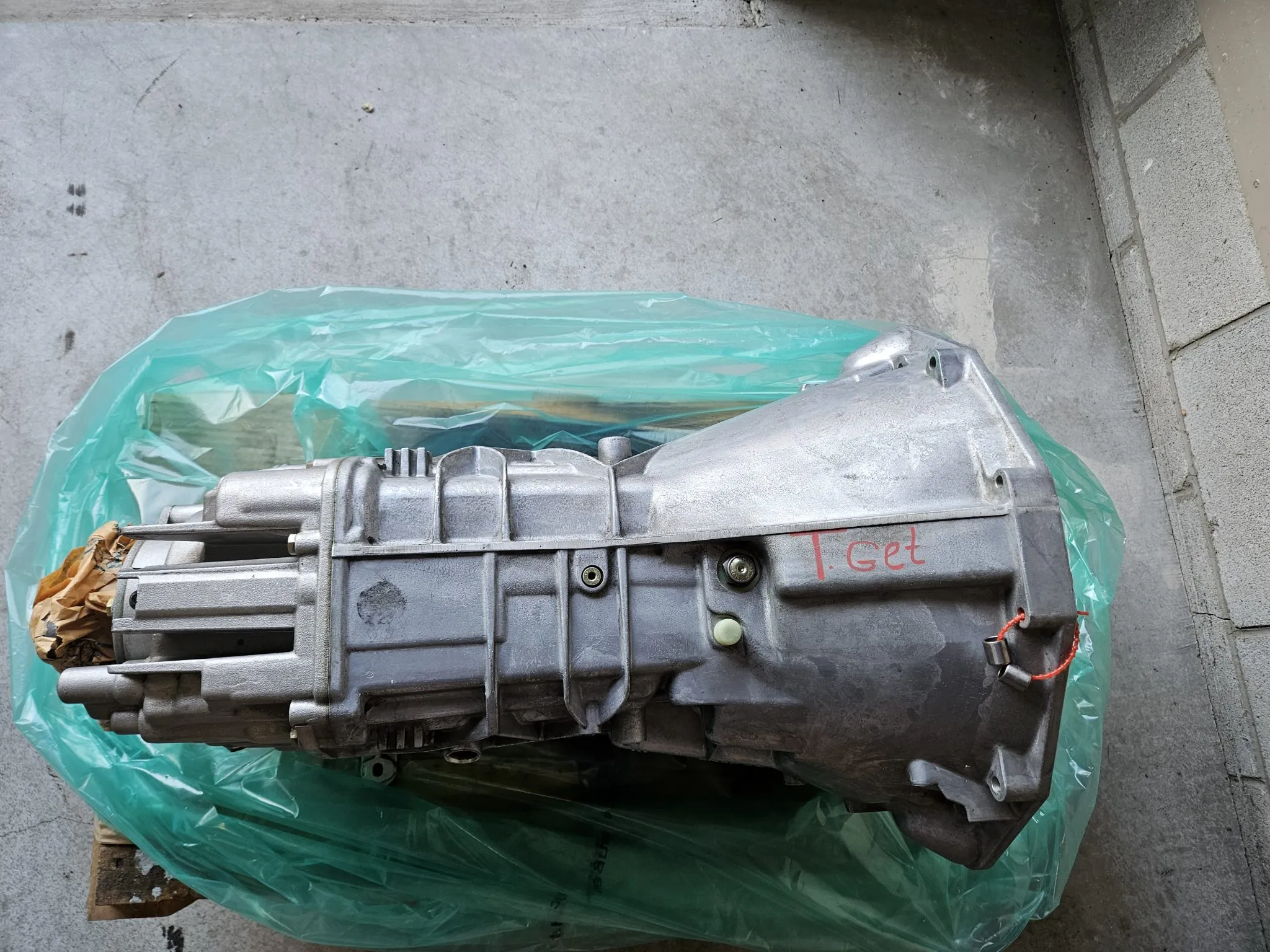 Getrag 6-Speed Manual Transmission for V12 BMW E31s - Image 10