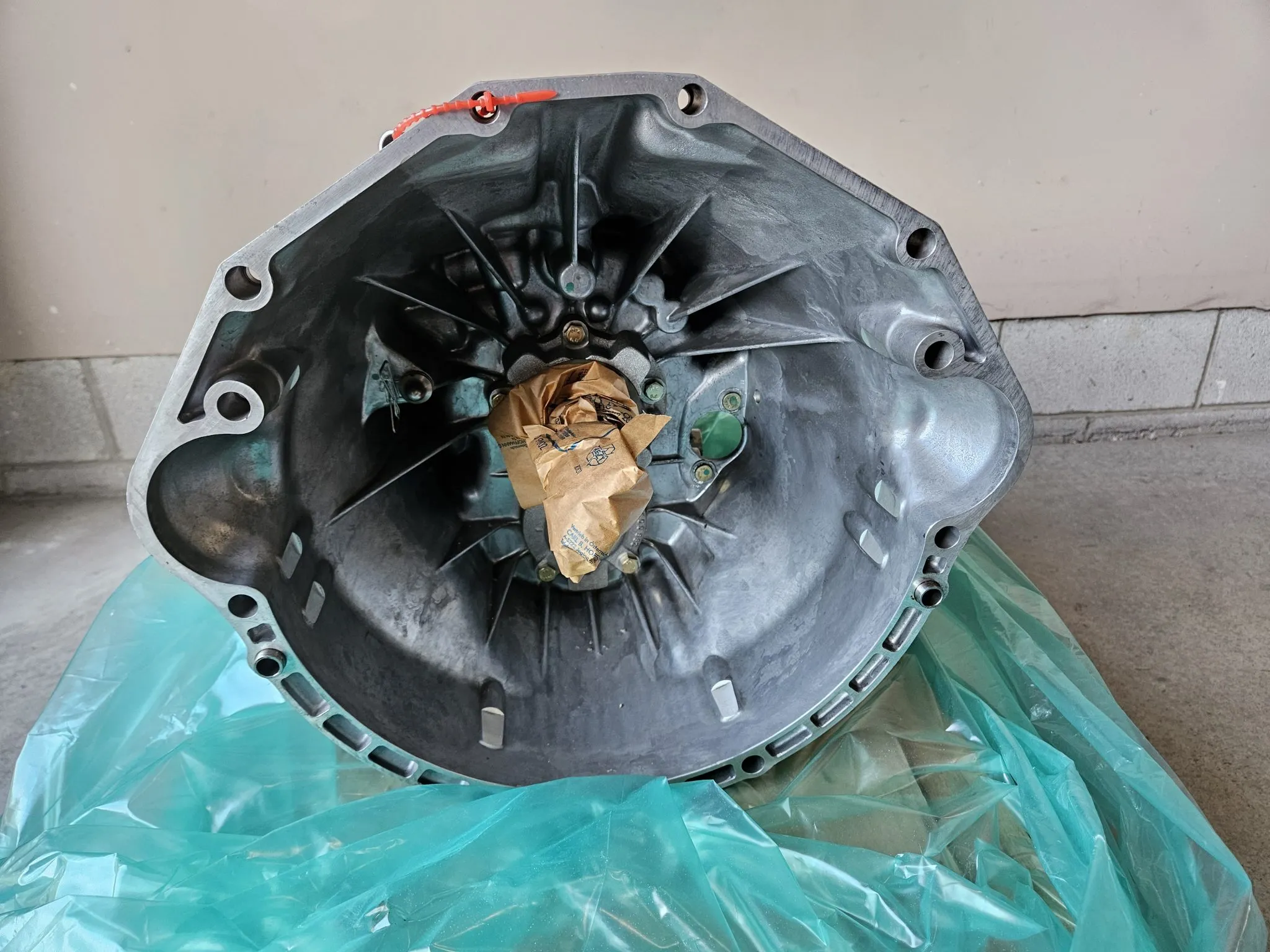 Getrag 6-Speed Manual Transmission for V12 BMW E31s - Image 8