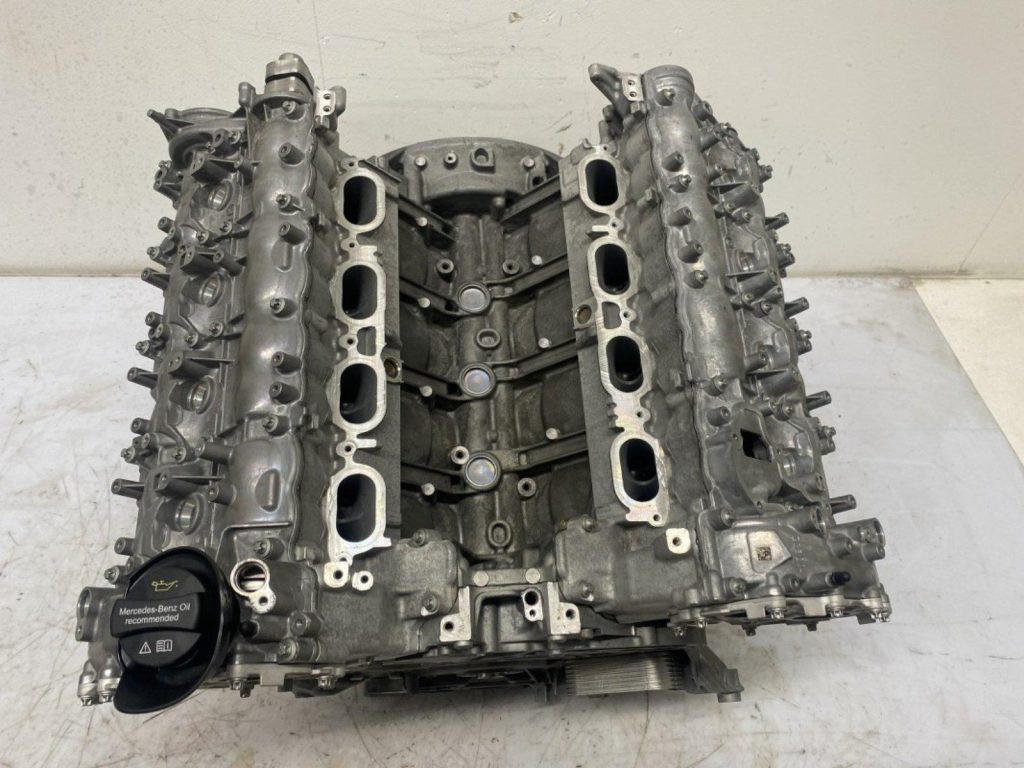 Mercedes ML 63 AMG Engine M157.982 - Image 6