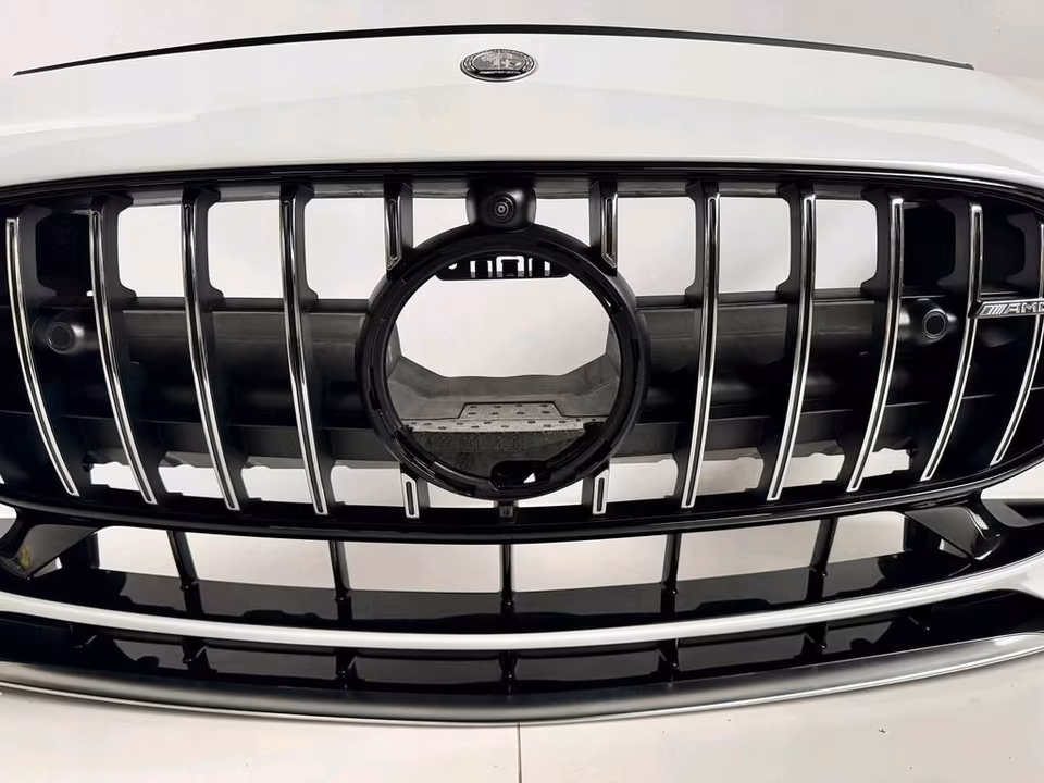 MERCEDES GT 63 AMG W192 A192 FRONT BUMPER - Image 5