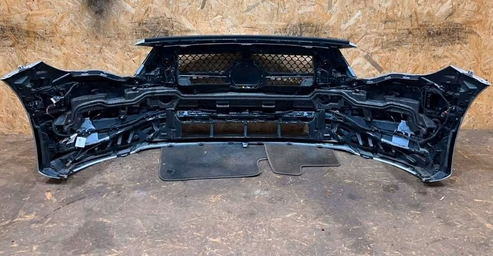 MERCEDES W214 AMG CAMERA 6 PDC FRONT BUMPER - Image 2