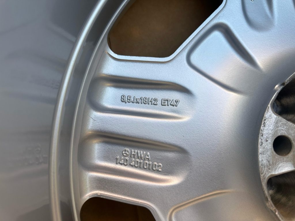 W140 18″ AMG Aero II Monoblock Wheels - Image 3