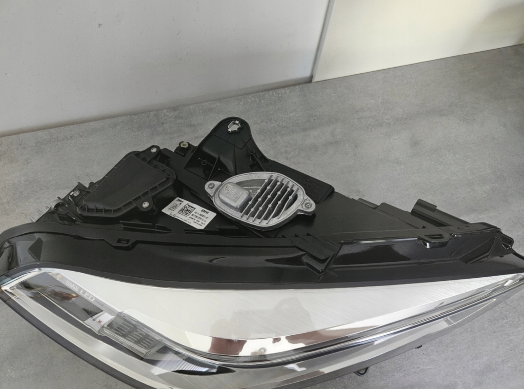 BMW 1 Series F40 Headlights - Image 9