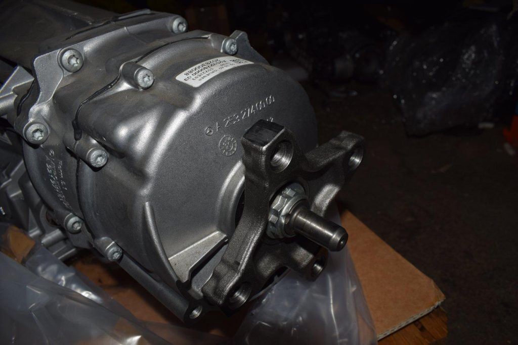 New Original Mercedes W447 7G-Tronic Plus Transmission – AWD 4MATIC – A4472707400New Original Mercedes W447 7G-Tronic Plus Transmission – AWD 4MATIC – A4472707400 - Image 5