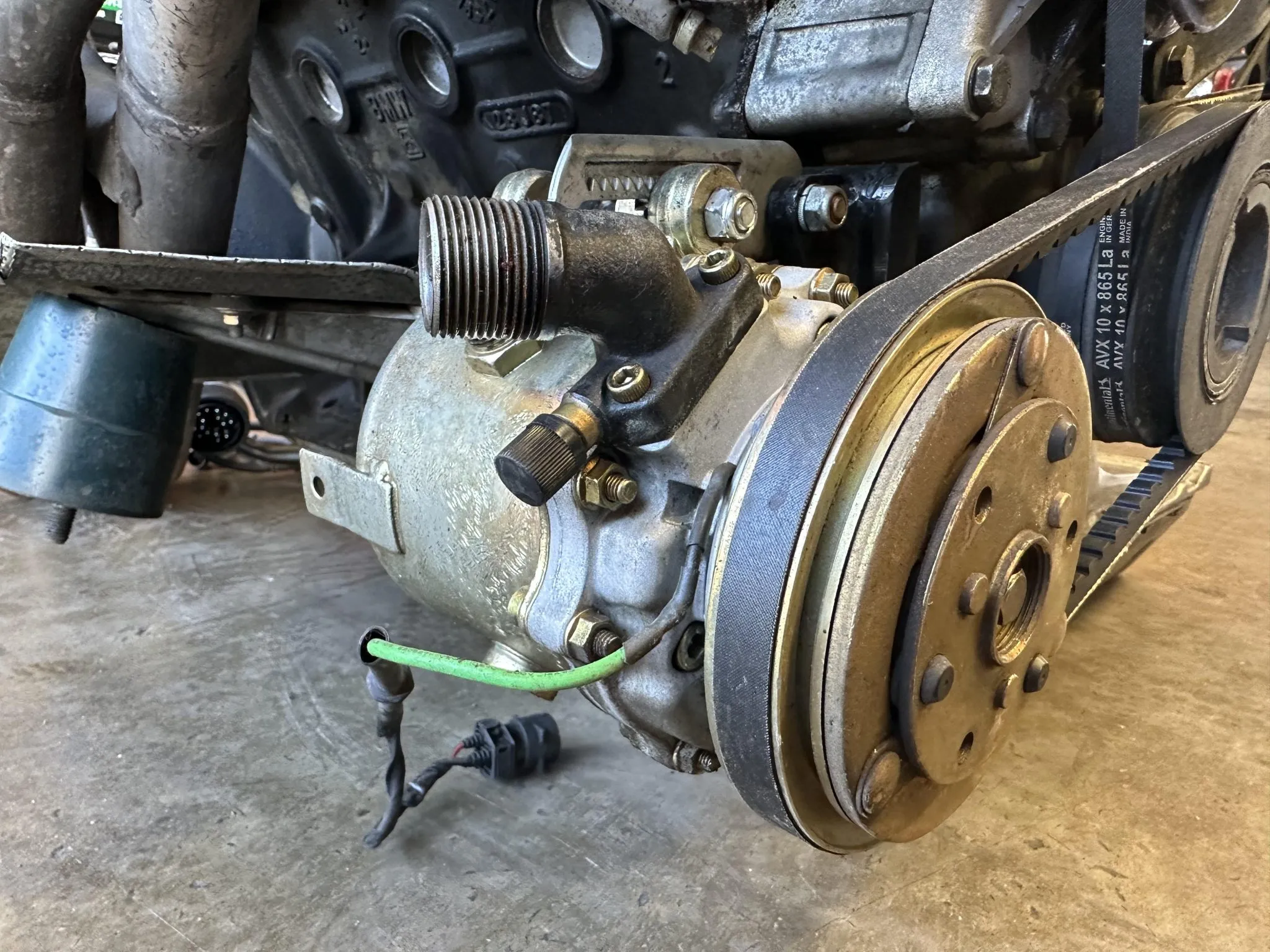 BMW S14 Engine - Image 4