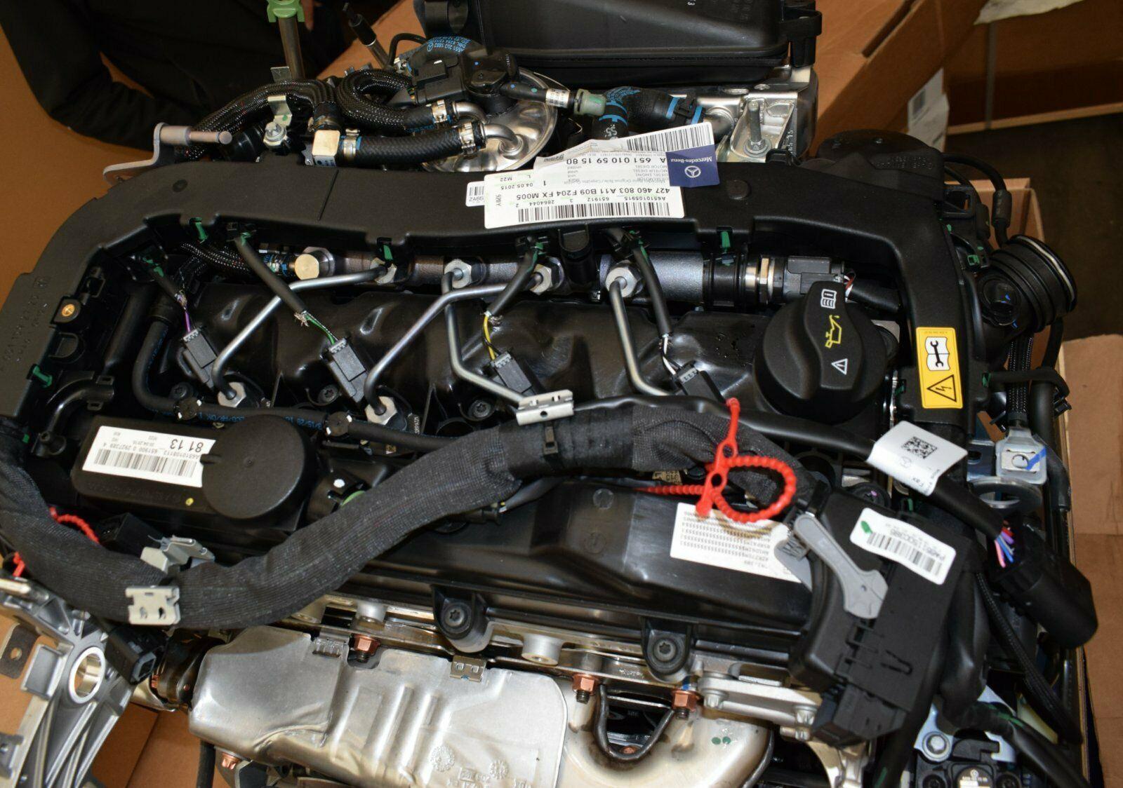 Mercedes S-Class 350d Engine - Image 11