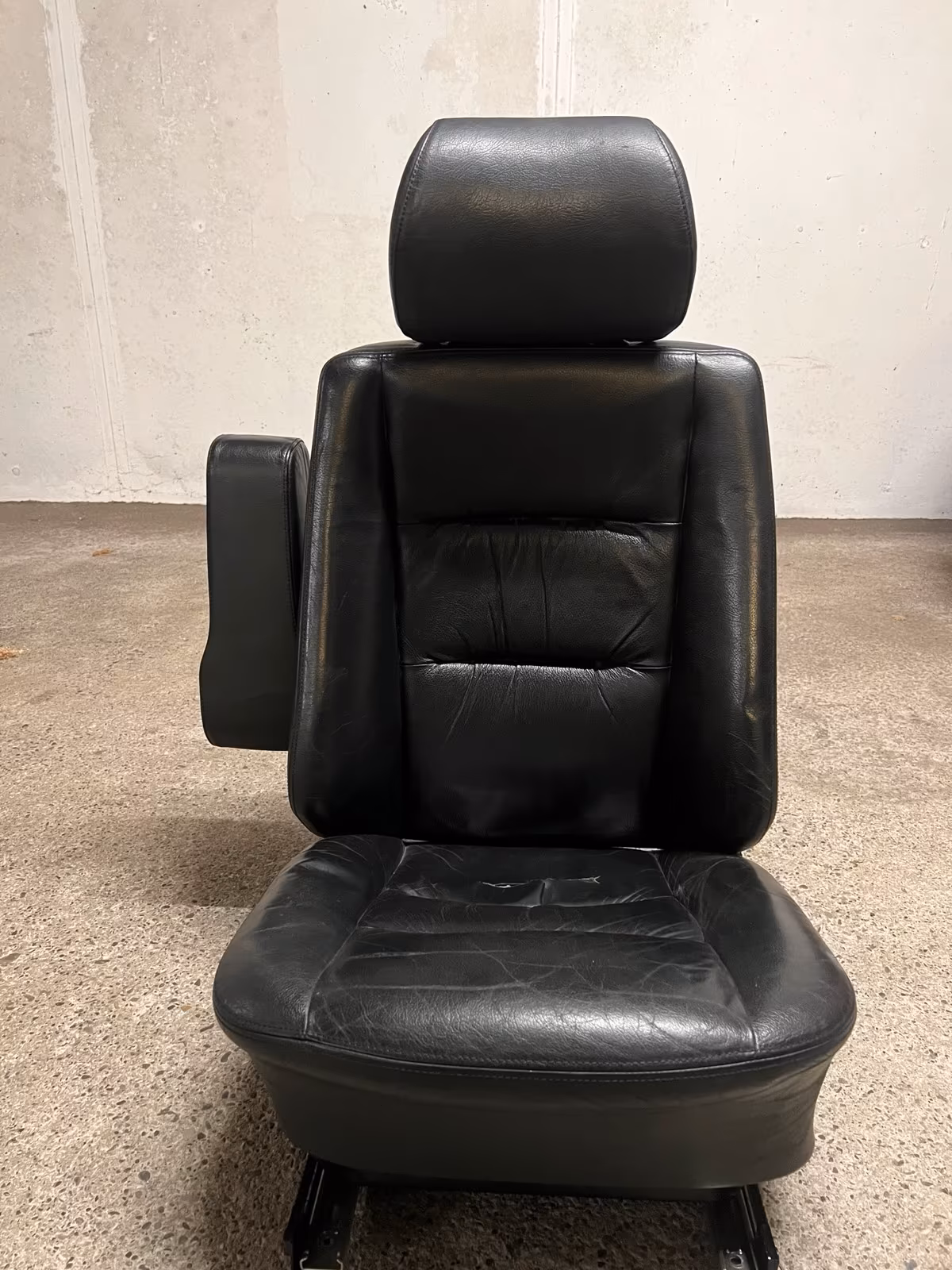 G-Class Leather Seats Black W463 Seat Heating & Seat Adjustment - Image 3