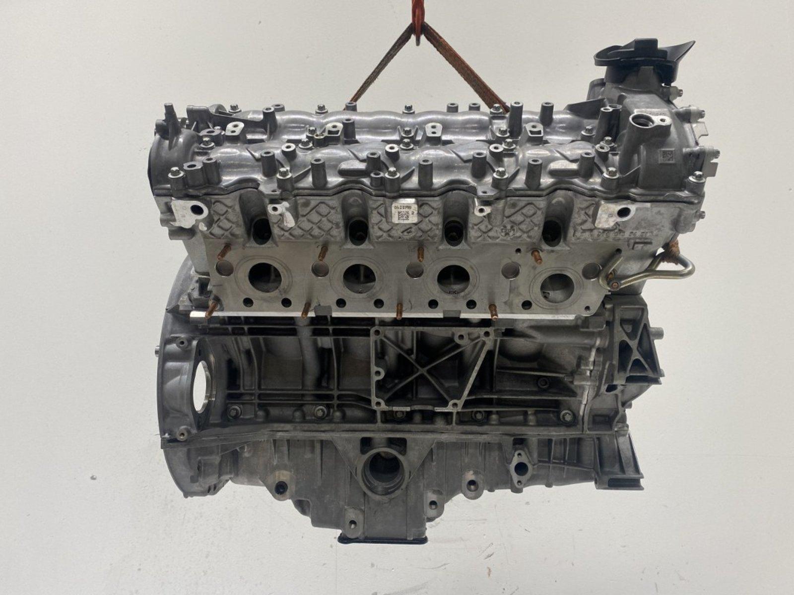 Mercedes ML 63 AMG Engine M157.982 - Image 9