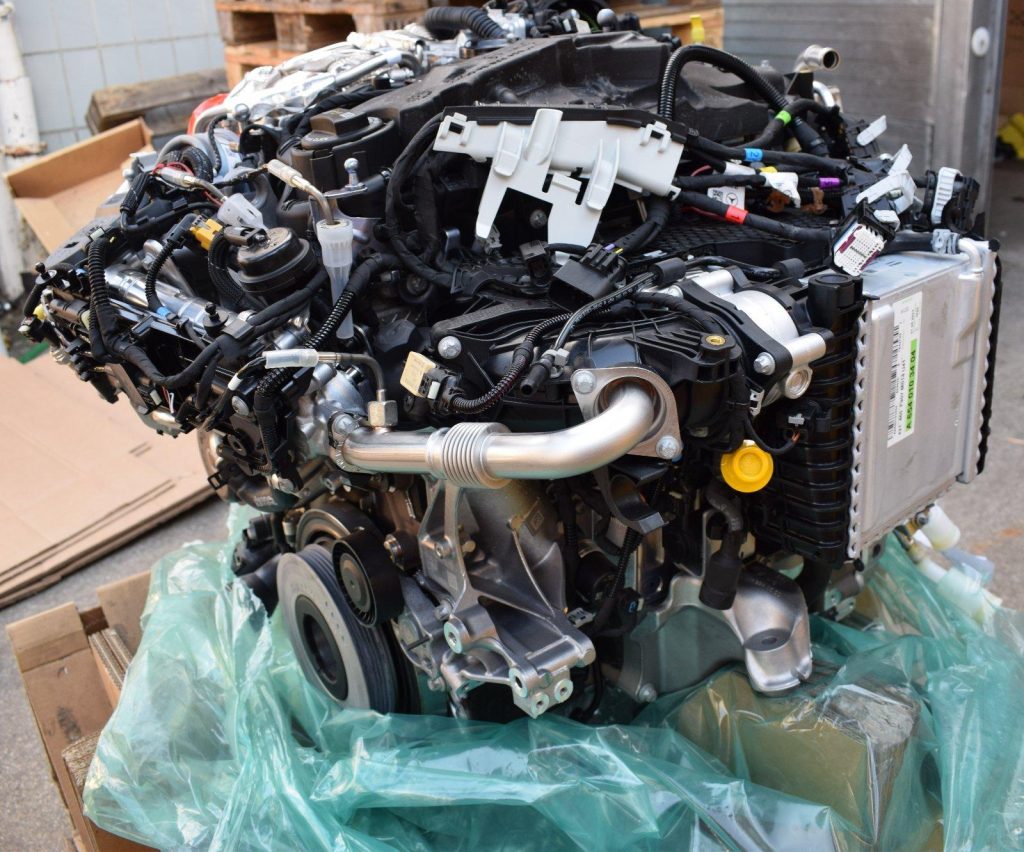 Original Mercedes Engine OM654 - Image 5