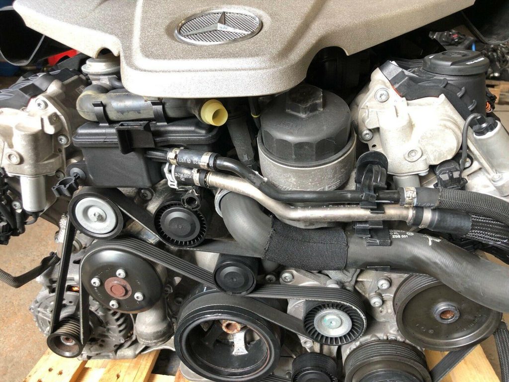 Mercedes-Benz W204 / S204 C63 AMG V8 Engine - Image 5