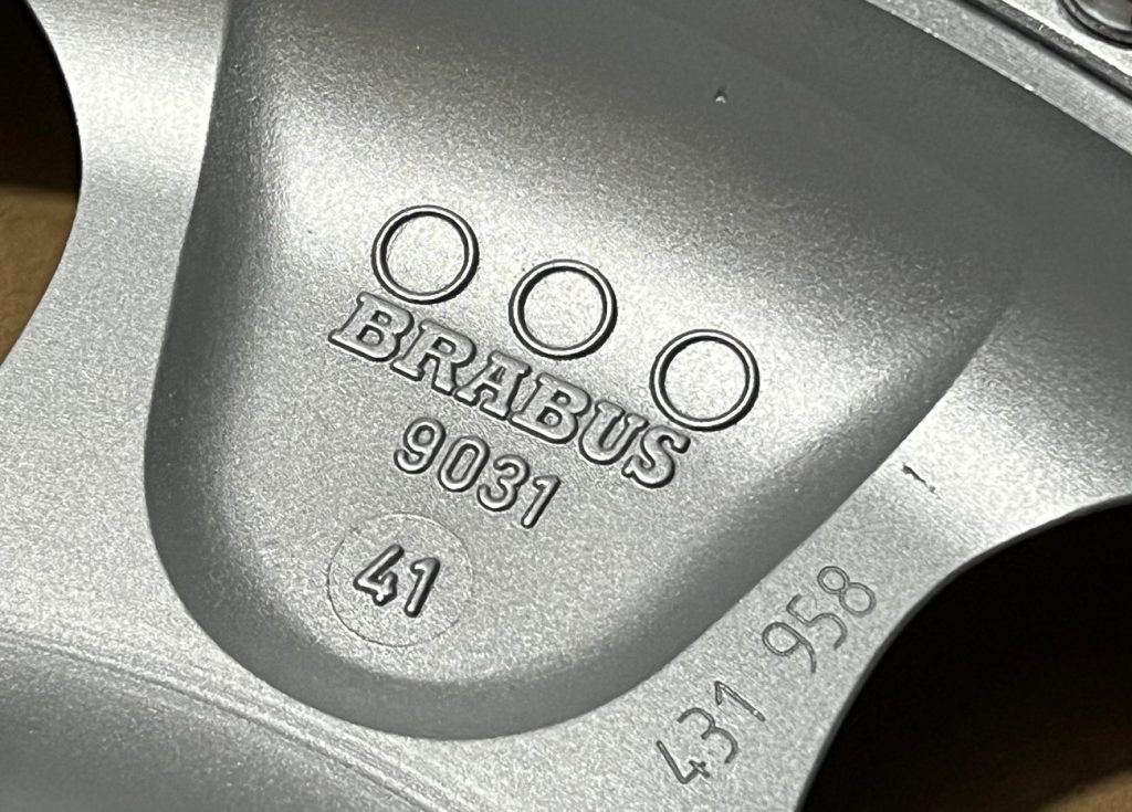 Staggered 3-Piece 18″ BRABUS Monoblock IV Wheels - Image 13