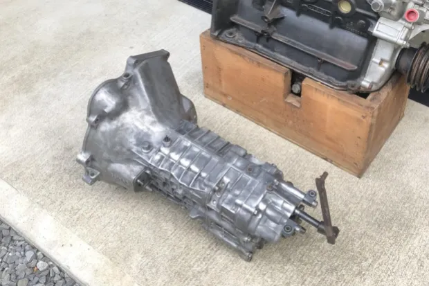 BMW M10 Engine and Getrag 5-Speed Gearbox - Image 2