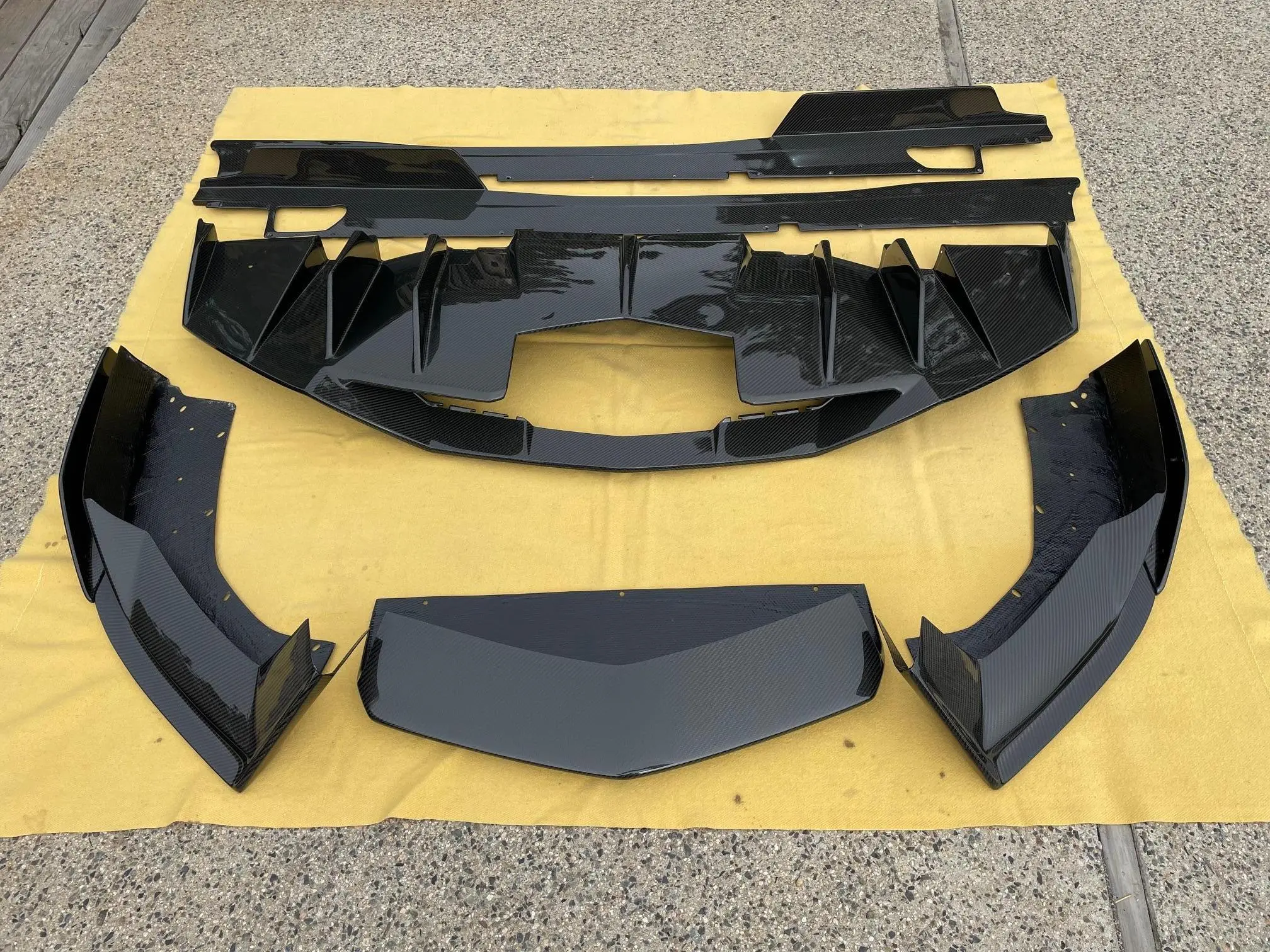 Carbon-Fiber Kit for Lamborghini Aventador LP700-4