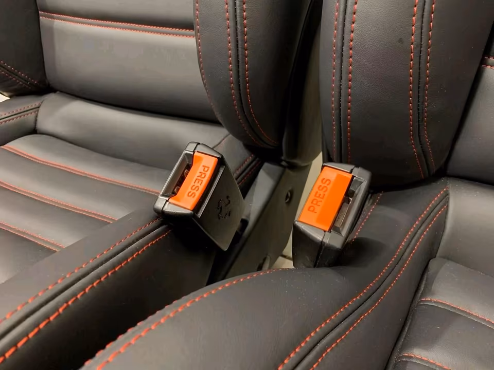 Ferrari F355 Spider seats leather - Image 13