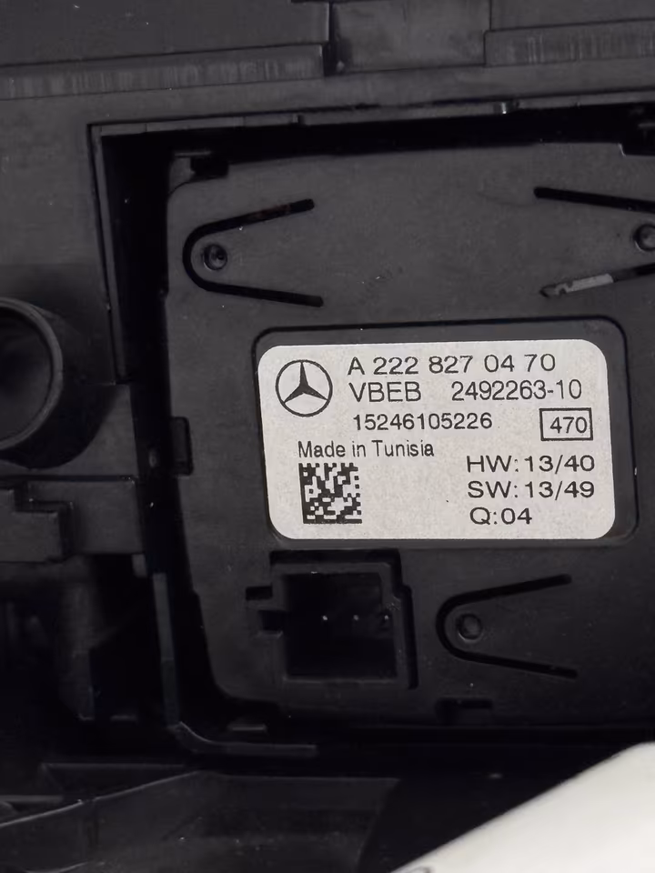 Mercedes Benz W205 center console with IWC Schaffenhausen C63 C43 - Image 5