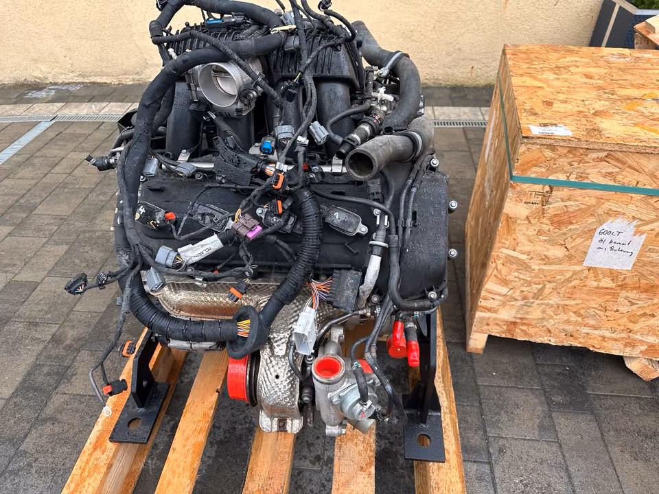 McLaren 650s engine - Image 5