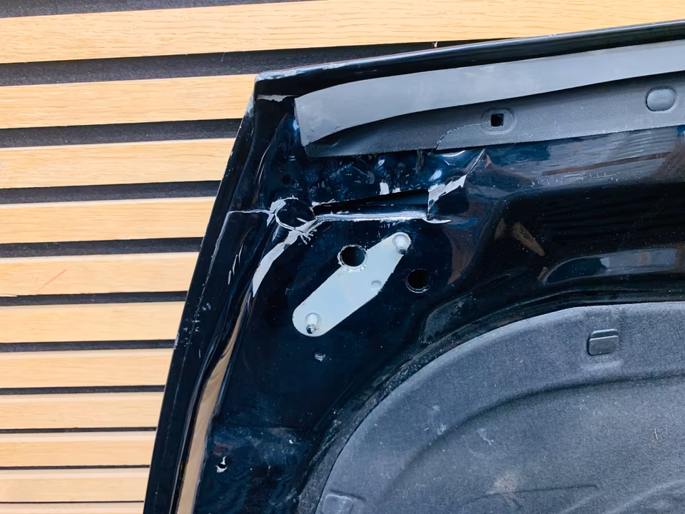 Bentley GT New Model Bonnet 3SD823155A - Image 3