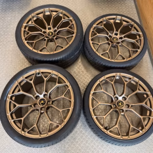 Lamborghini Huracan Evo 20 Inch Wheelset Wheels Original NEW