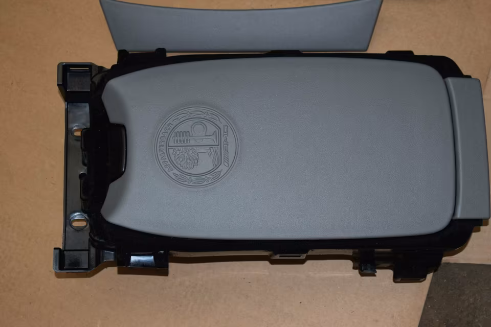 Mercedes AMG w190 GT GTS Interior Seats C190 - Image 7