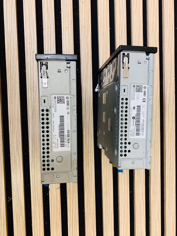 Lamborghini Huracan Aventador Radio Media 470035754A 4T0035666B - Image 4