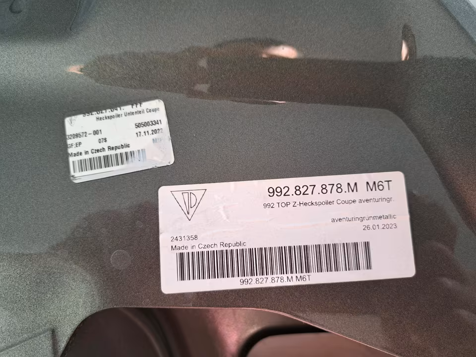 PORSCHE 911 992 TURBO S Rear Spoiler Rear Cover Tailgate - Image 12